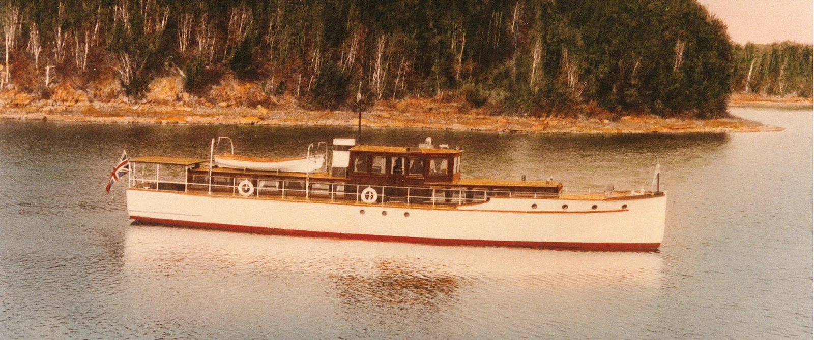 The Minne-wa-wa. From the collection of the Lake of the Woods Museum.
